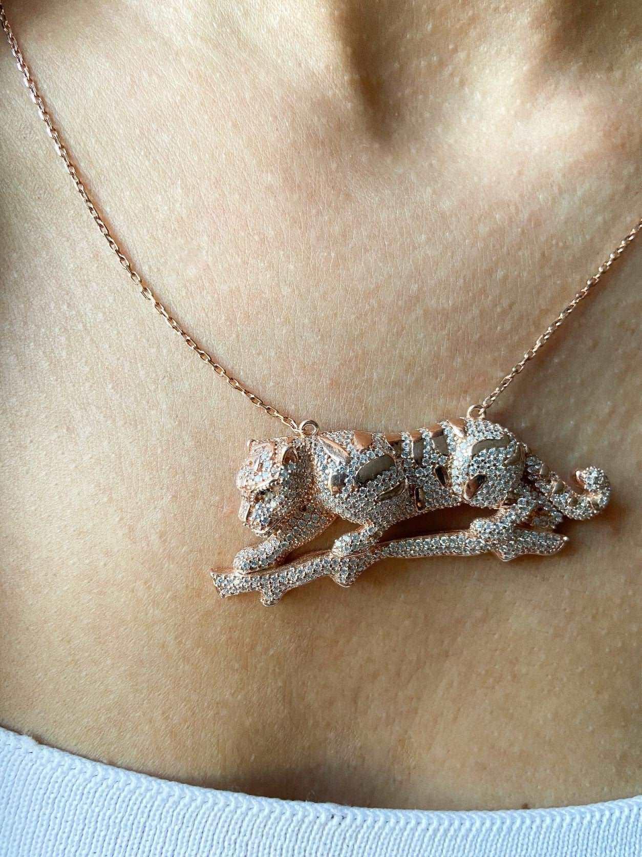 Champagne Color Leopard Custom Desing Necklace, Handmade Nacre Working Jewelry Leopard Pendant For Her - Tracesilver