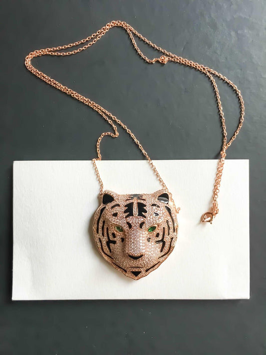 Leopard Head Emerald Eye Nacre Working Necklace, Unique Desing Handmade Jewelry Leopard Pendant For Women - Tracesilver