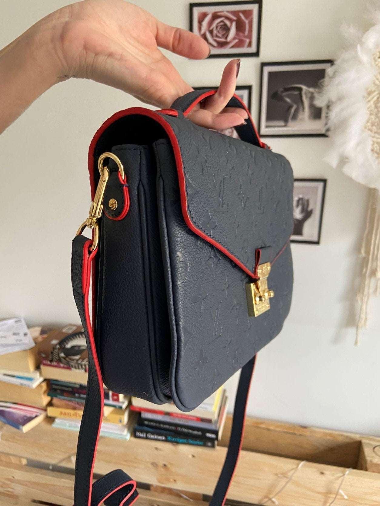 Lv crossbody best sale pochette metis